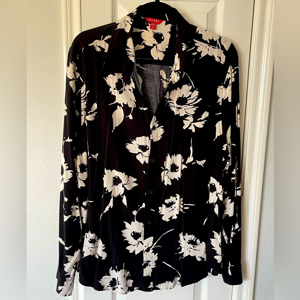 GUESS long sleeve shirts for men XL